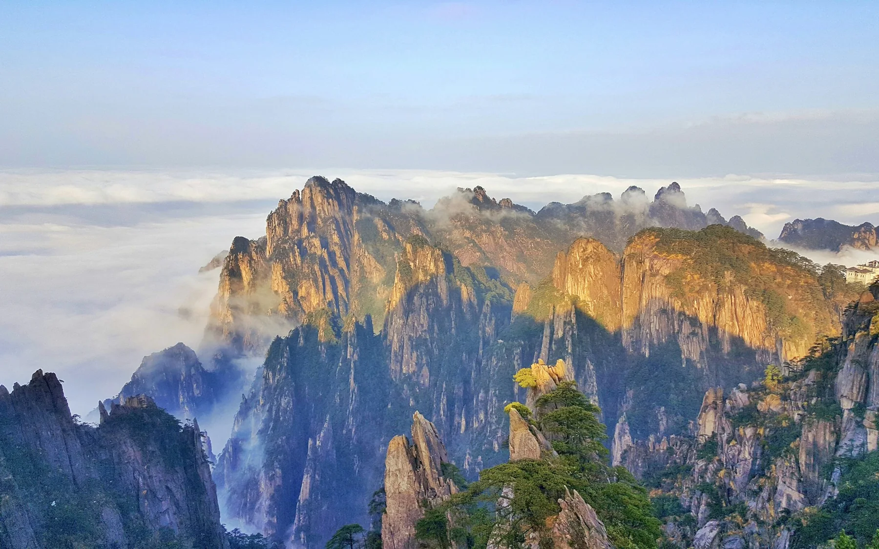 Granite peaks and clouds at Huangshan