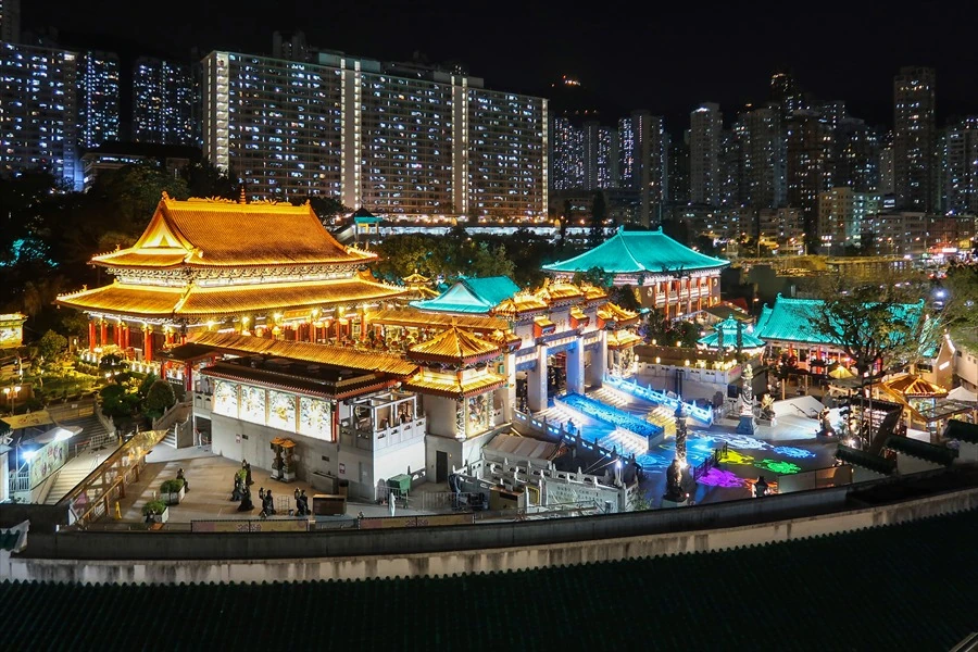 Wong Tai Sin Temple Night view 202103.jpg